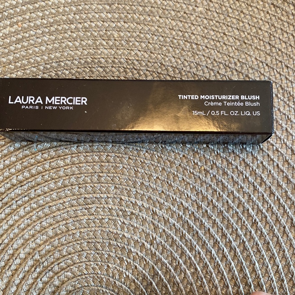 Laura Mercier Tinted moisturizer Blush   PROVENCE color